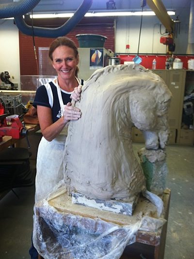 colleen-sculpting-horse-raw
